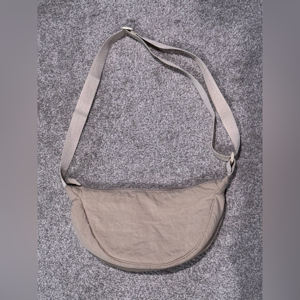 NWOT Stylish Tan Women's Hobo Shoulder Bag